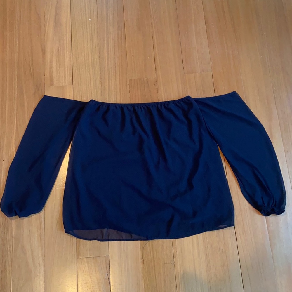 Black flowy mesh strapless top with sleeves